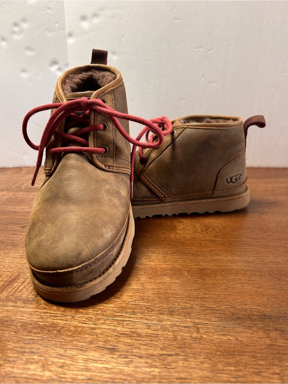 UGG Neumel Men’s 7 Boots 1017254
Waterproof Chukka Boot